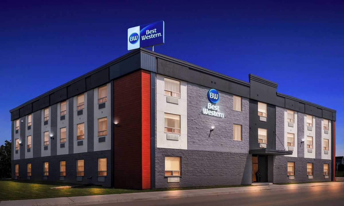 Cochrane Hotel | Best Western Swan Castle Inn