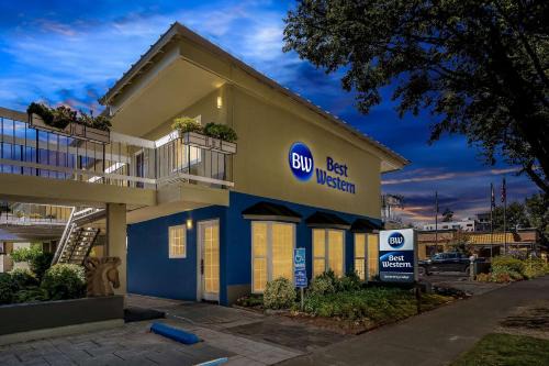 Davis Hotel | Best Western University Lodge