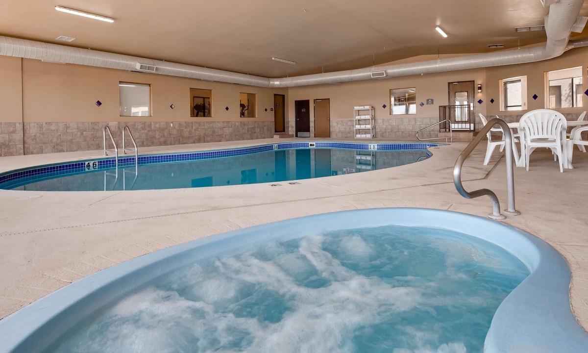 Chadron Hotel | Best Western West Hills Inn