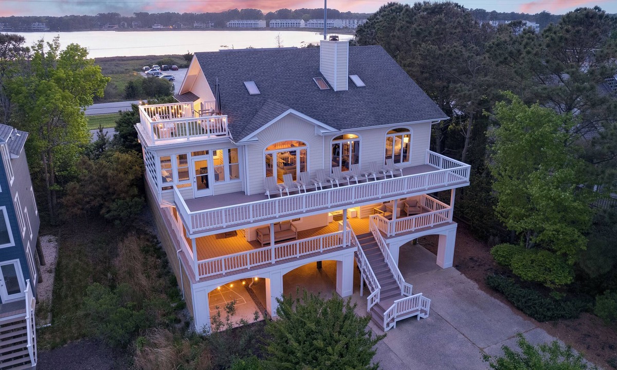 Bethany Beach House | Bethany Beach Breakaway | Beach Access & Hot Tub!