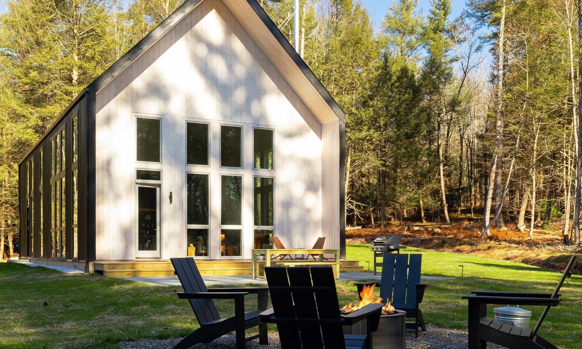 Jeffersonville House | Bethel Woods Escape: Private Oasis w/Fire Pit