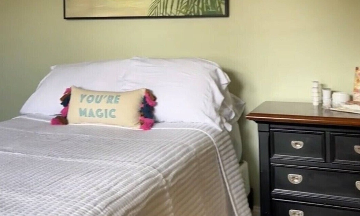 Islip Terrace Apartment | Better than hotel room