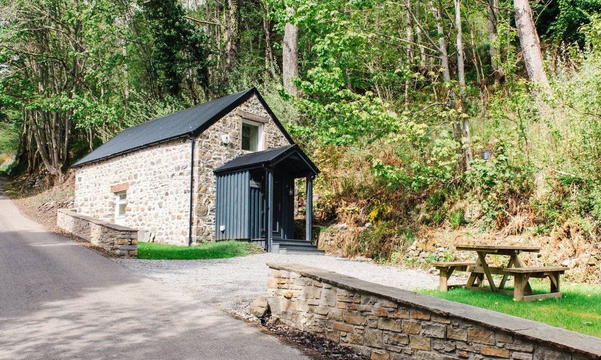 Drumnadrochit House | Betty's Bothy by Interhome