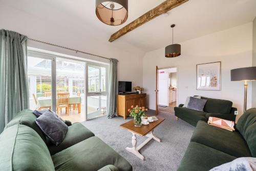 East Chelborough House | Bettys Barn