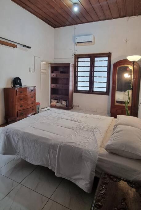 Bandar Lampung House | Betuah Say [2BR City Center Holiday Home]