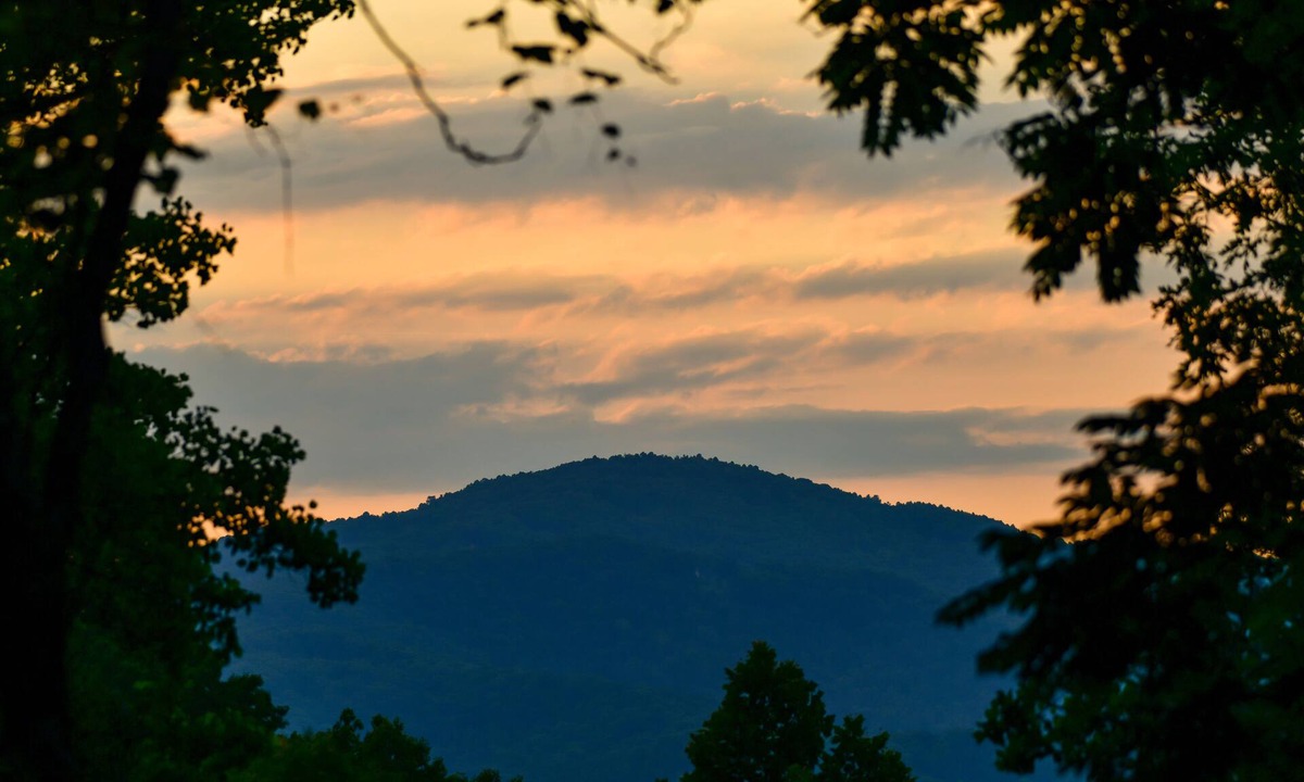 Fletcher Cabin | Between 2 Streams: Mtn. View, Hot Tub & Game Room!