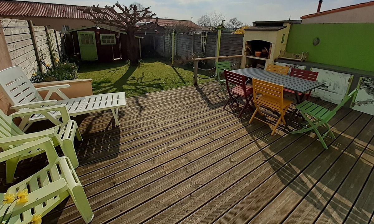 La Chevroliere House | Between city and countryside