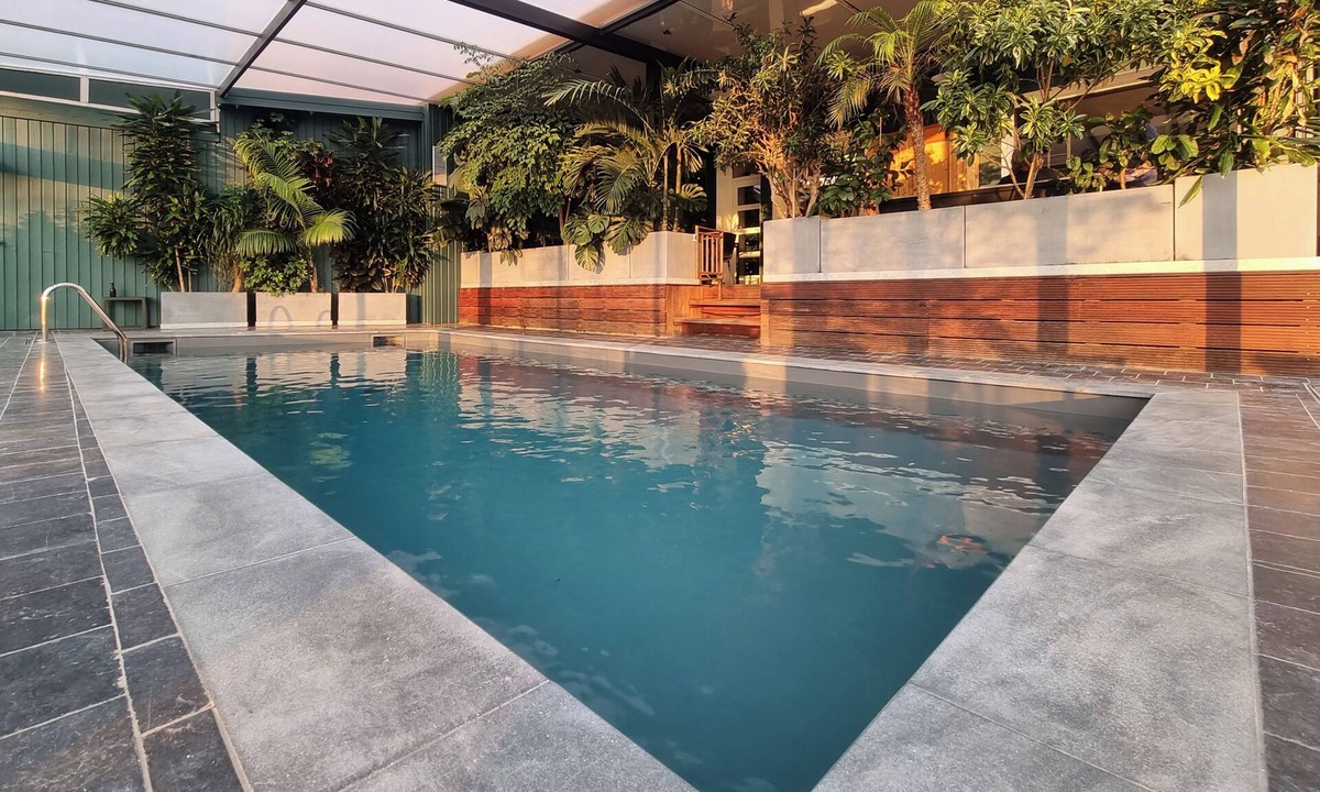 Bourseville Apartment | Between cliffs and Baie de Somme, with swimming pool.