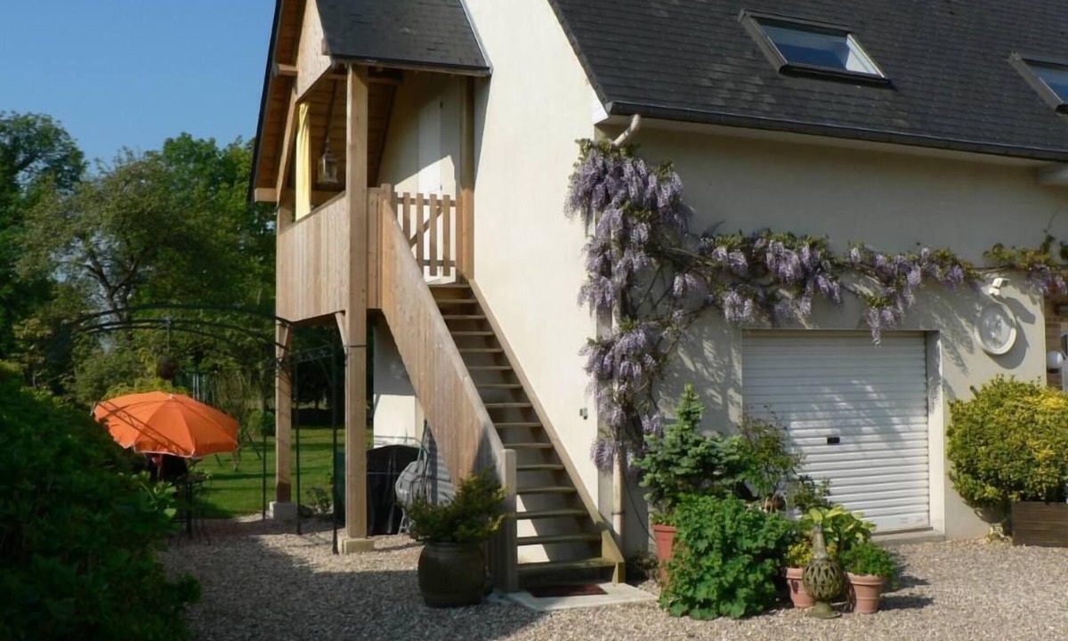 Saint-Gatien-des-Bois House | Between Deauville and Honfleur, bright and cozy gite with large garden