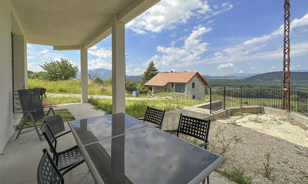 Chindrieux House | BETWEEN LAKE AND MOUNTAINS - B