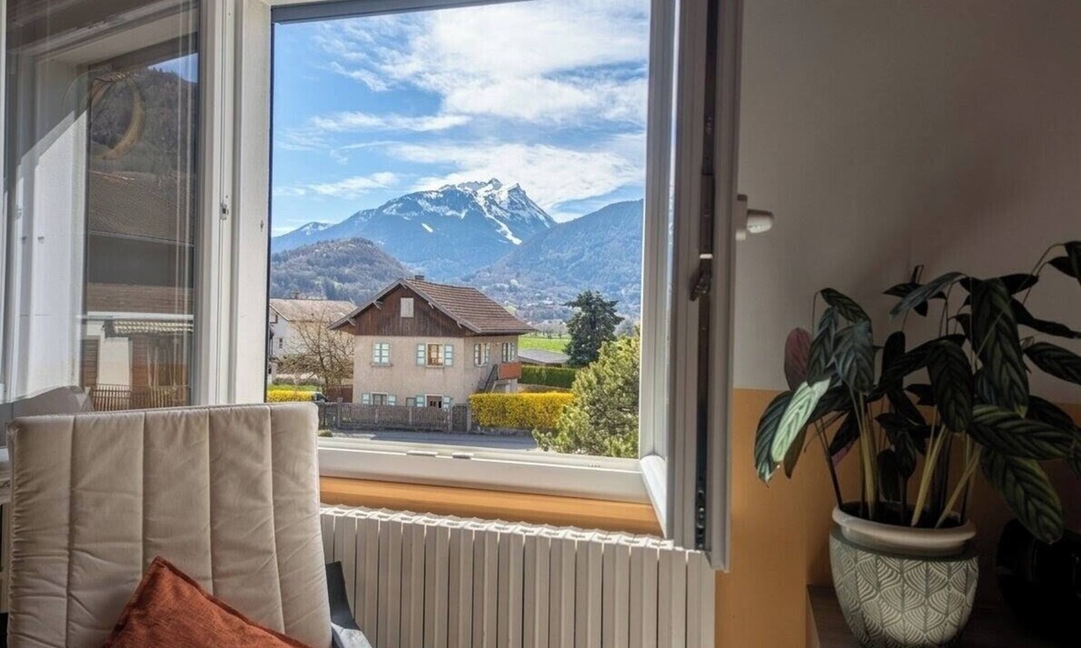 Saint-Ferreol Apartment | Between lake & mountains Quiet, natural accommodation