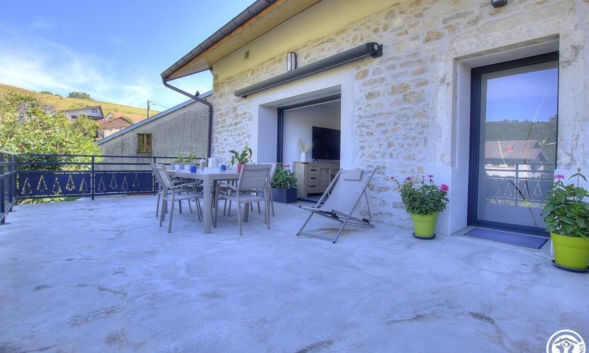 Apremont House | Between lakes and mountains