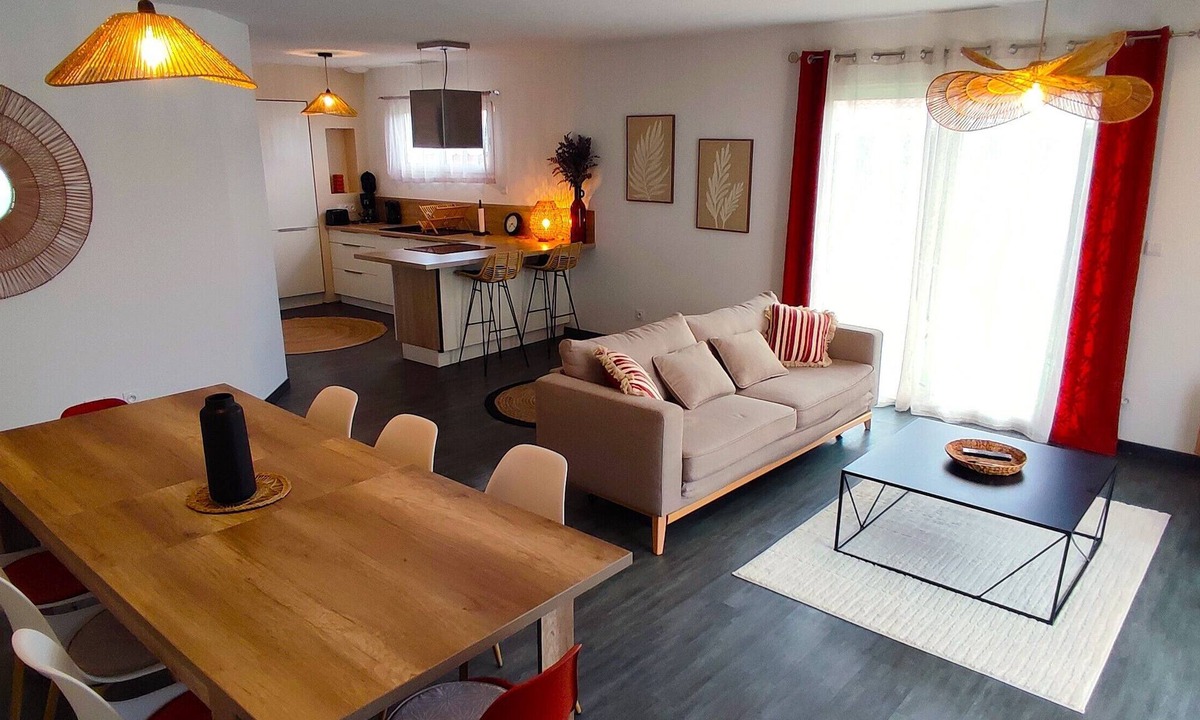 Parentis-en-Born House | Between ocean, lakes and forests