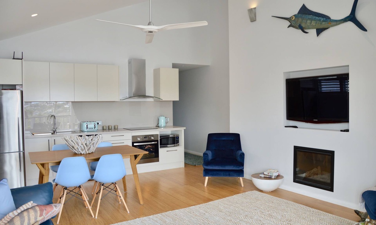 Freshwater House | between two beaches -Freshwater and Manly