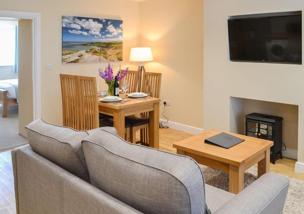 Amlwch House | Beudy Bach