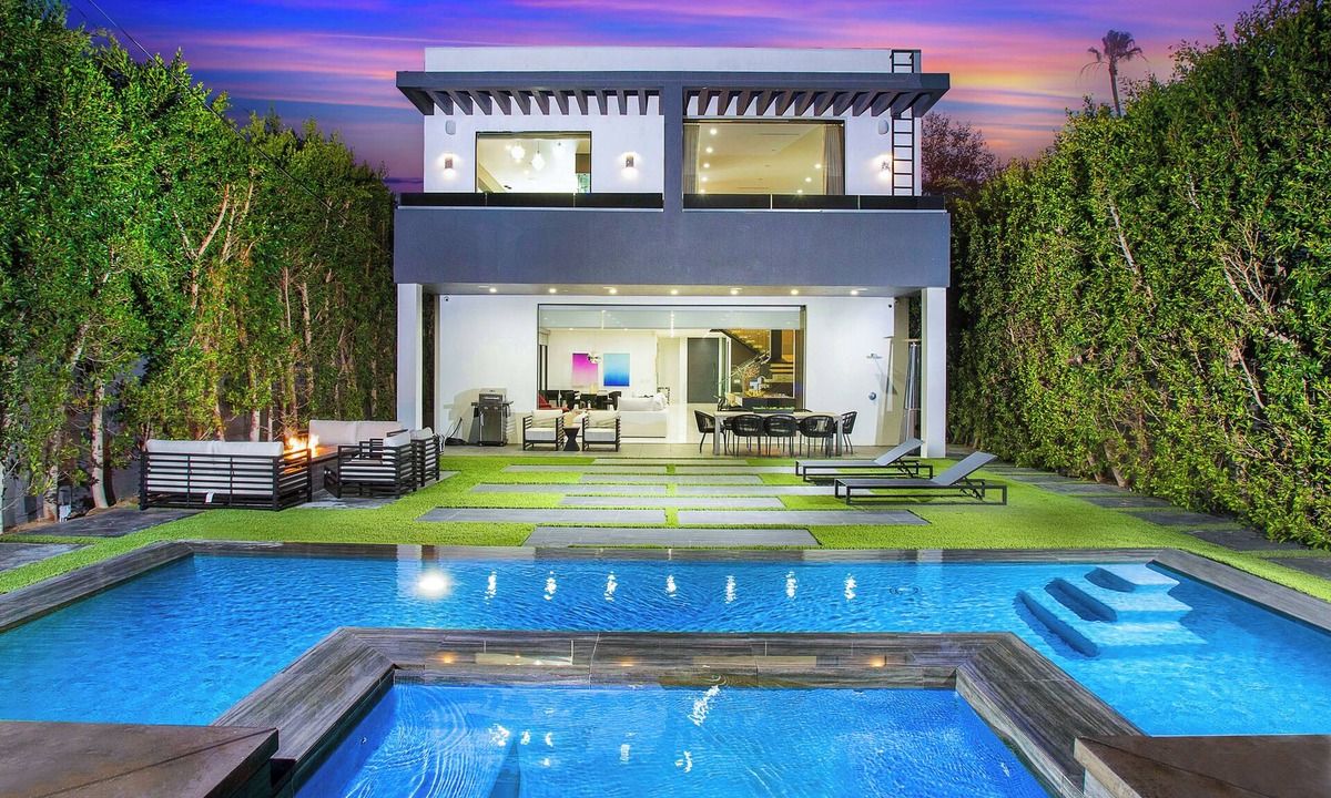 Melrose House | Beverly Grove Villa #M with Pool