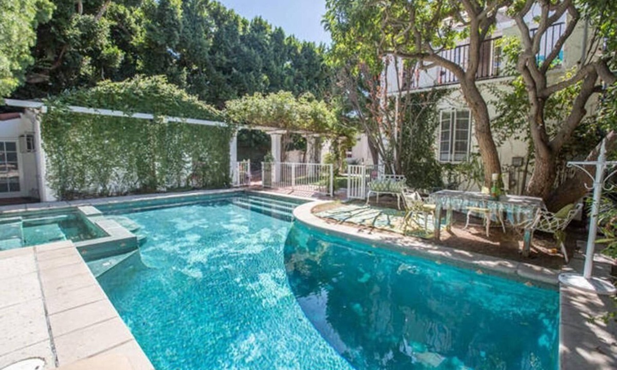 Pico - Robertson House | Beverly Hills Celebrity Home
