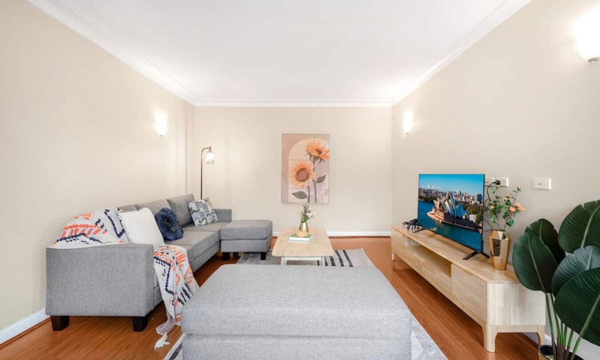 Bexley North House | Bexley 5Br/12ppl/train/shopping/pool/parking