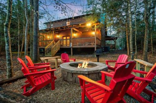 Sevierville Villa | Beyond the Pines