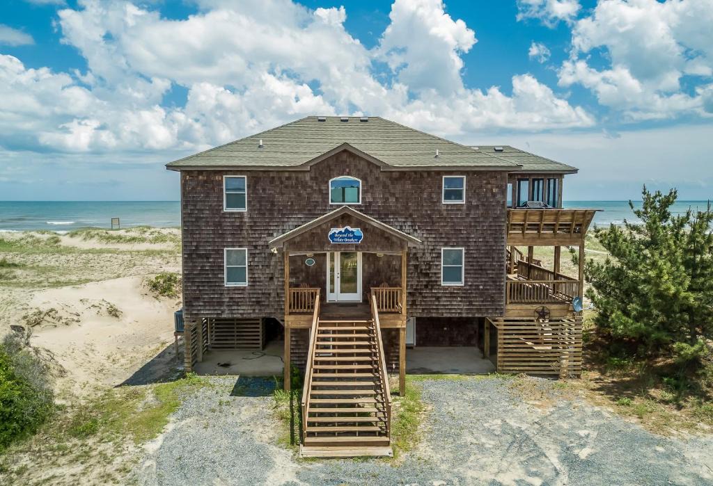 Carova Beach House | Beyond The White Breakers
