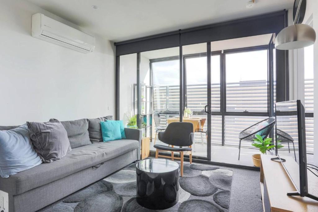 Collingwood Apartment | BHB Sleek Collingwood