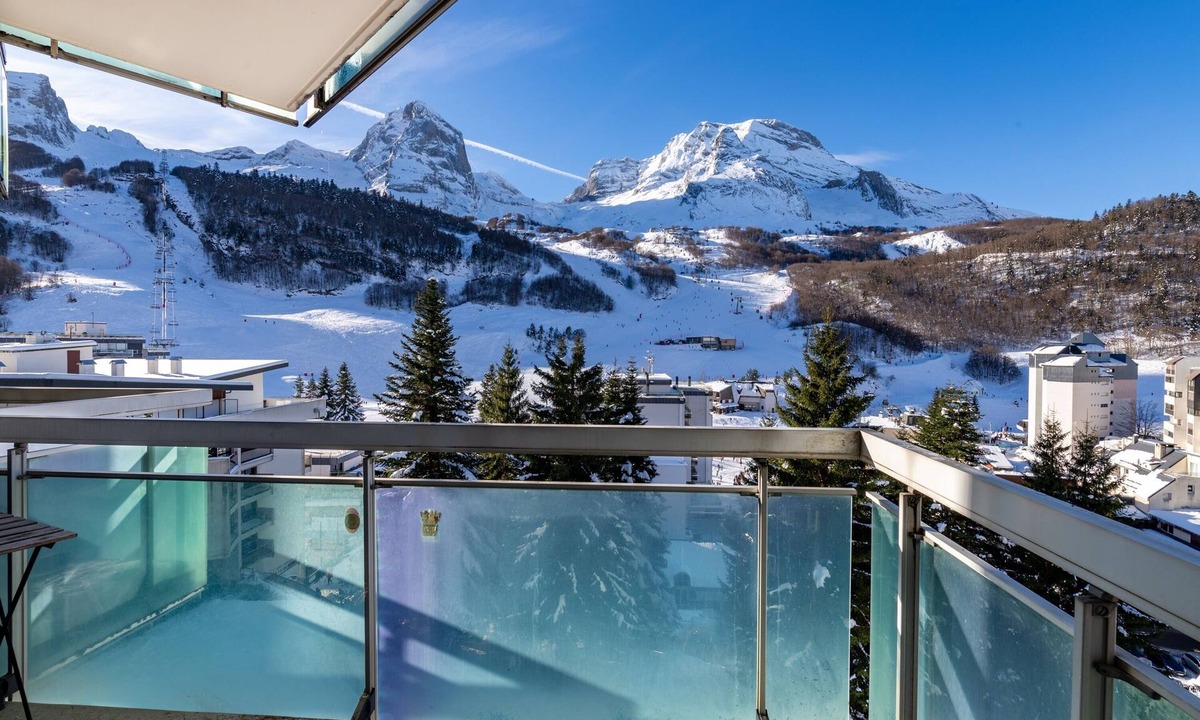 Eaux-Bonnes Apartment | BIBI - Pied des pistes à Gourette