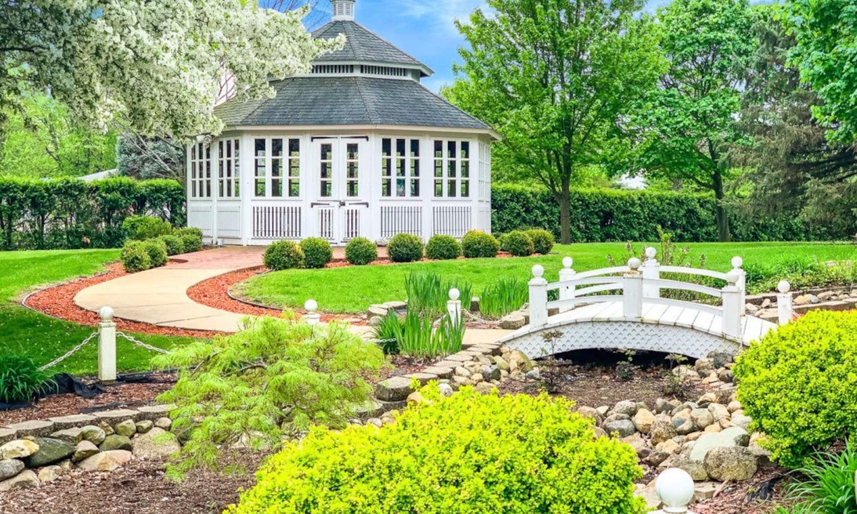 Plymouth Bed & Breakfast | Biddle Point Inn & Event Venue