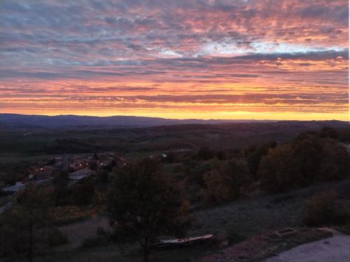 Rebourguil House | Bienvenue à Naudebal
