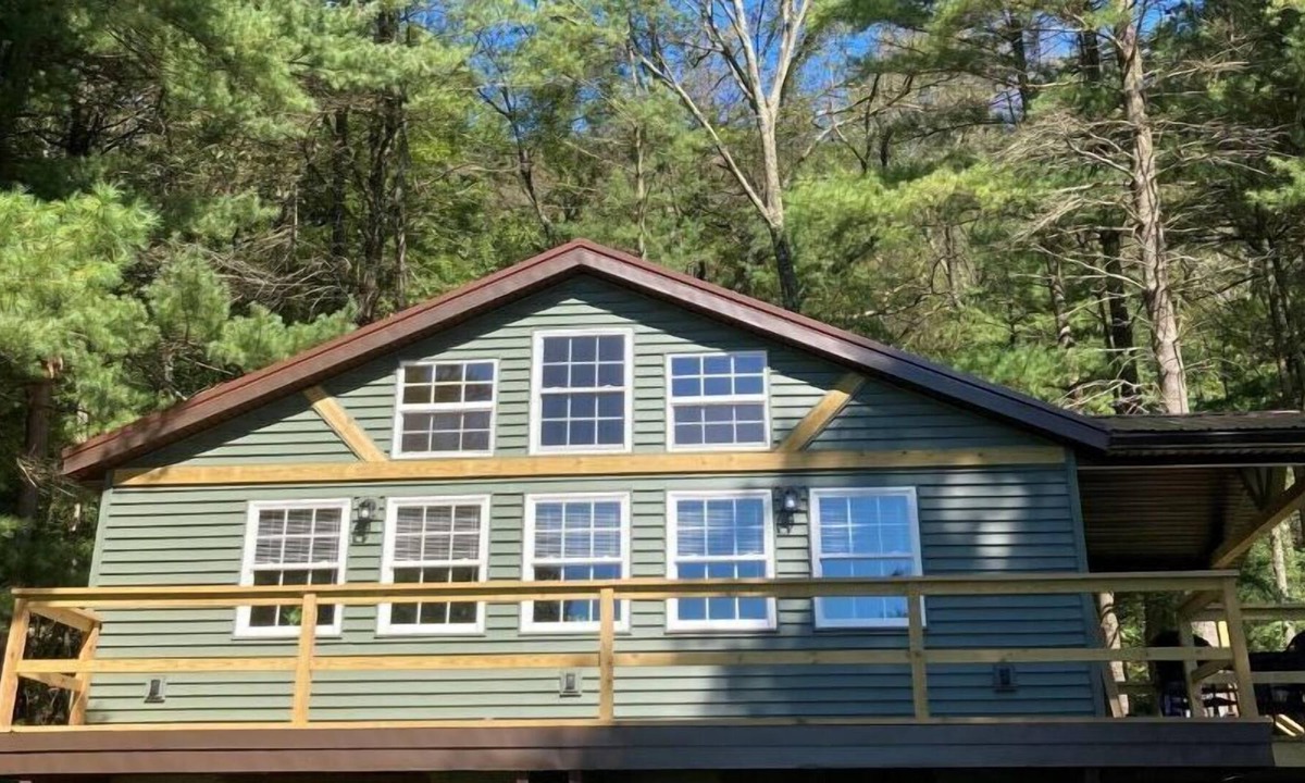 Centre Hall Apartment | BIG BEAR CABIN