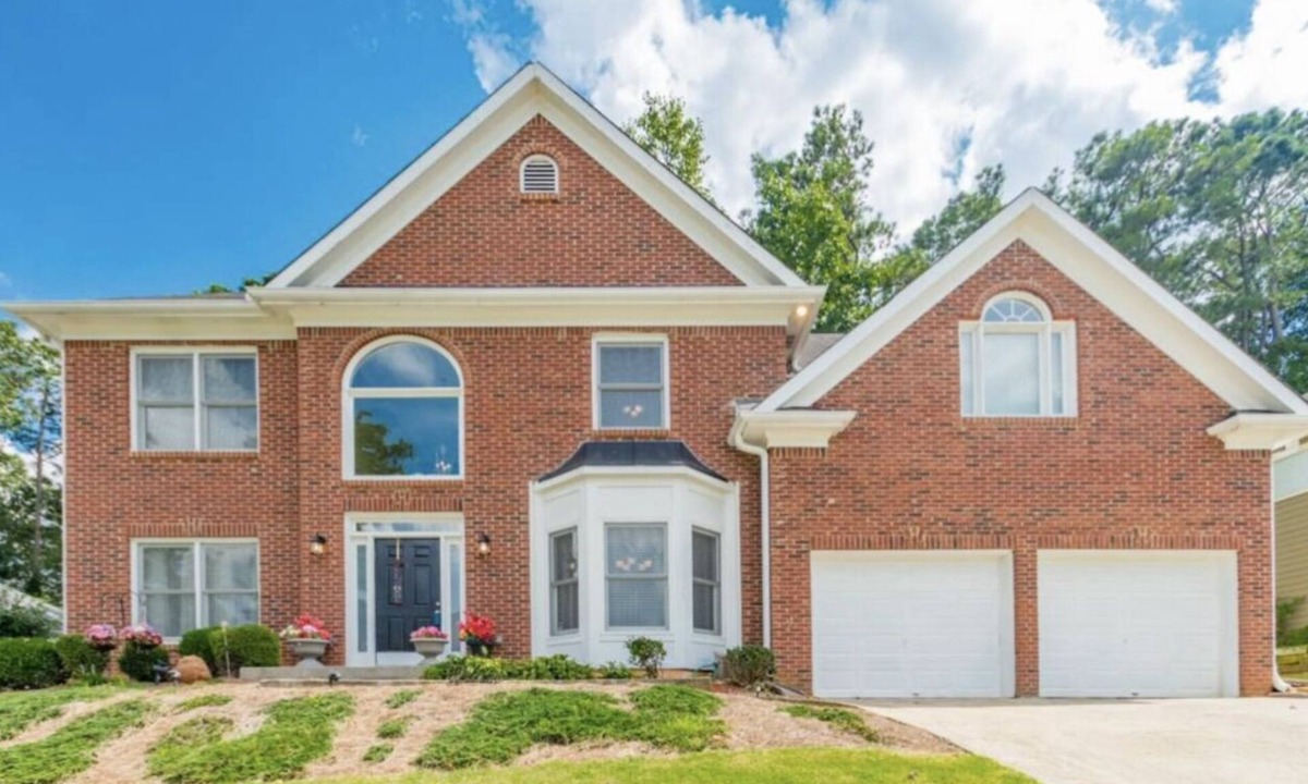 Acworth House | Big Beautiful Modern Home