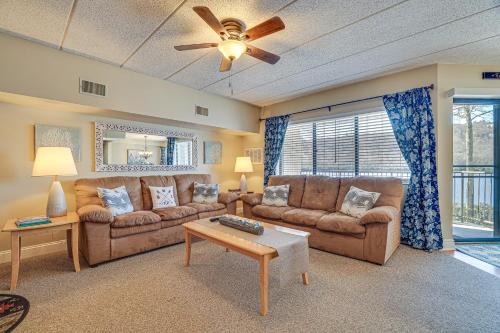 Lake Harmony Apartment | Big Boulder Water Views! Condo in Lake Harmony