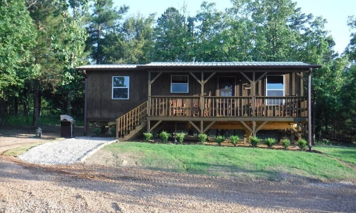 Rattan Cabin | BIG BUCK CABIN