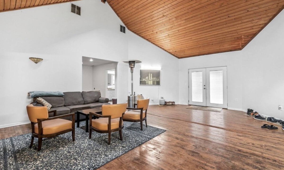 Smokey Point House | Big hall for events - birthday party, baby shower, graduation, bbq outing