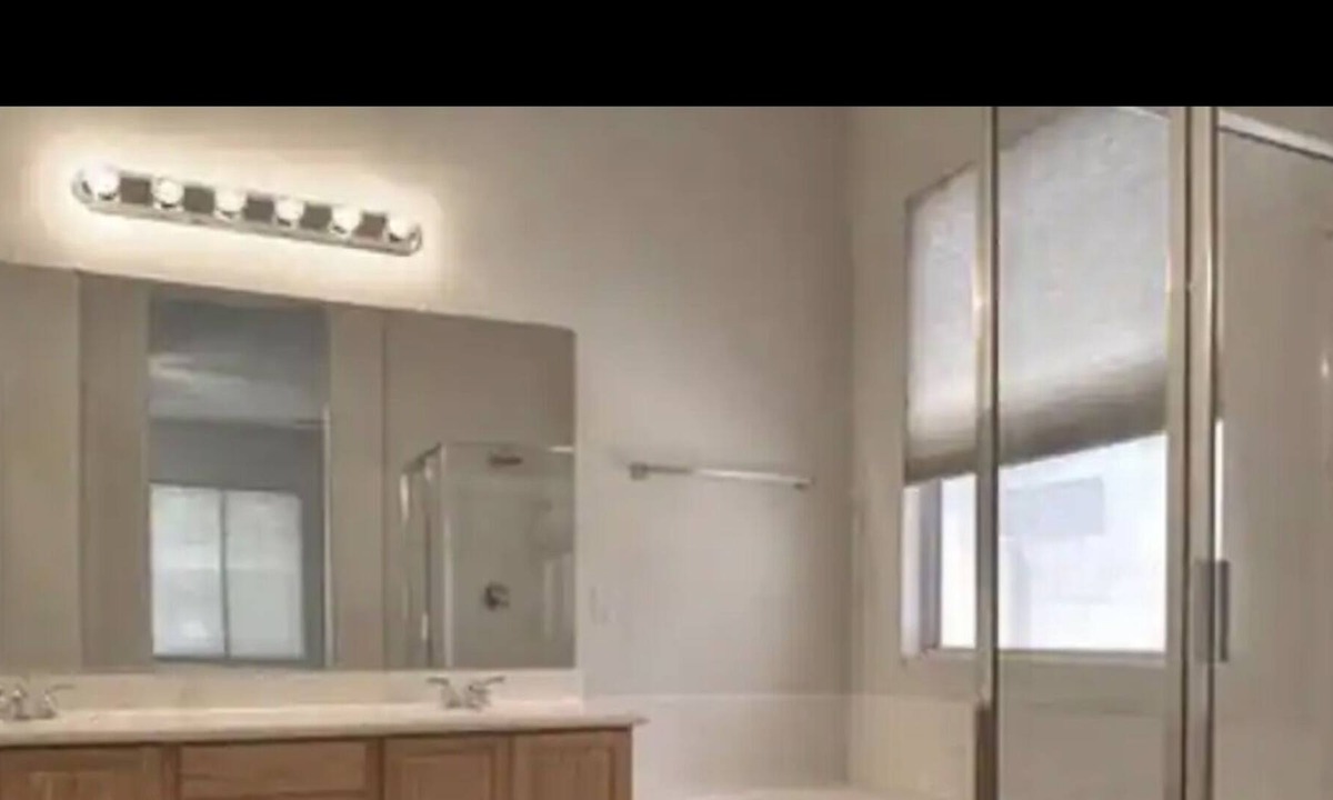 Fox Crossing House | Big home, big fun!