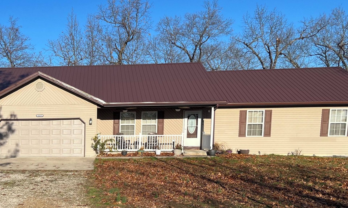 St. Robert House | Big Home right off I44 near Fort Leonard Wood