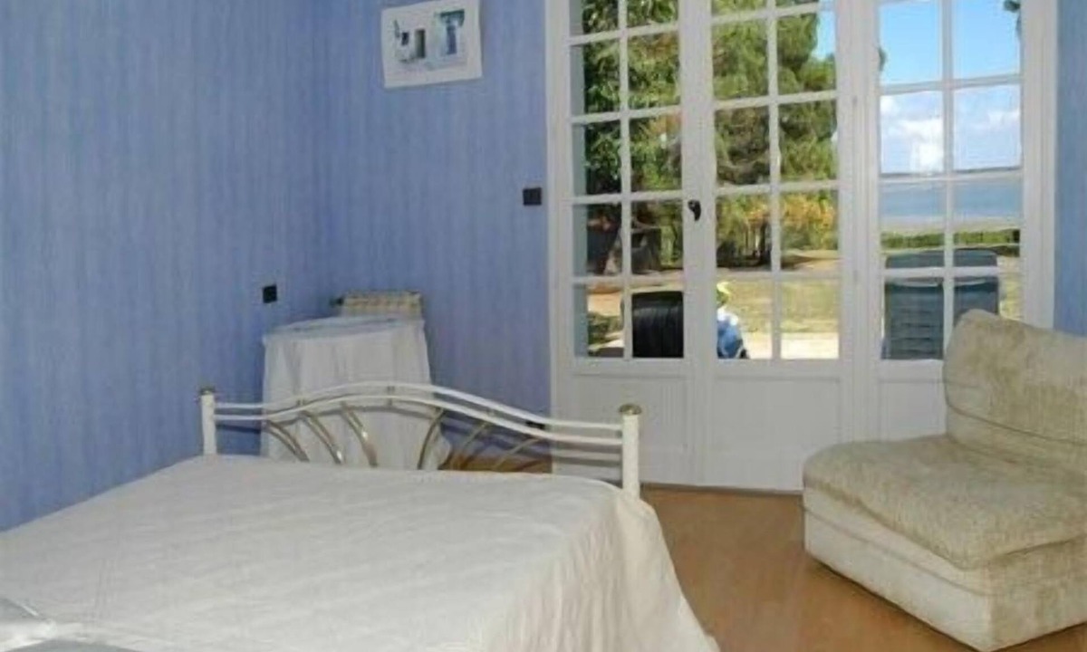 Penestin Villa | Big House Beachfront with Large Garden