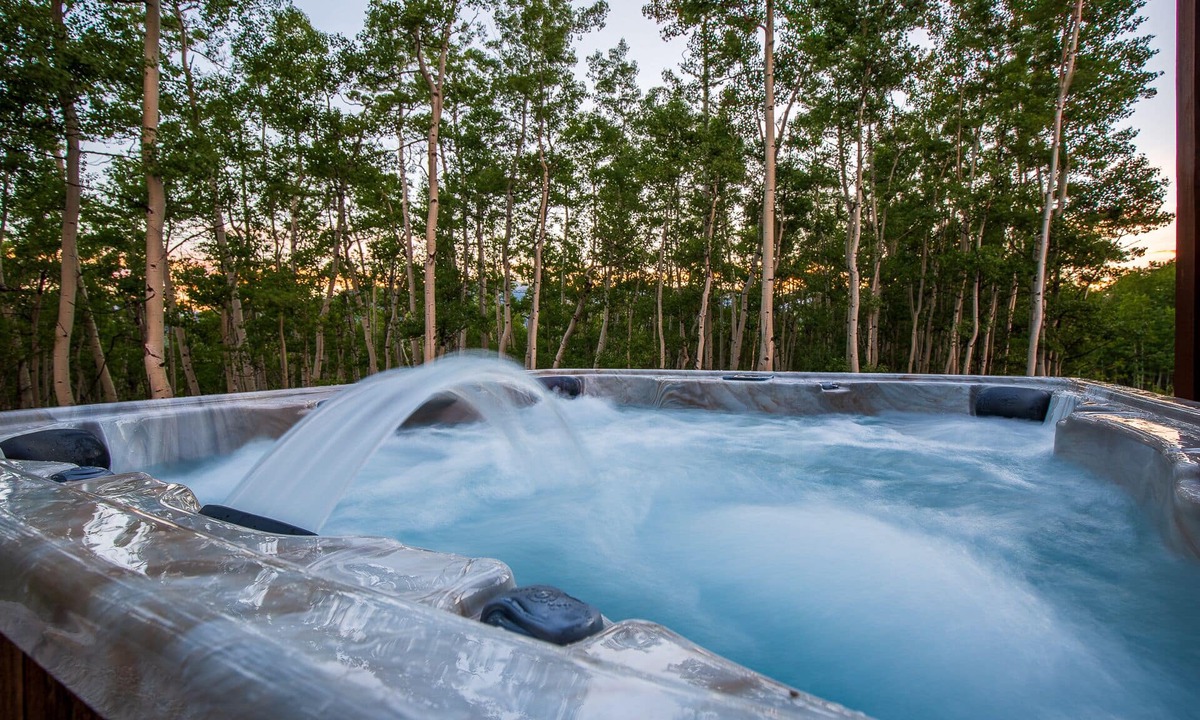 Michigan Hill Cabin | Big Mountain Views, Seclusion, Hot Tub, Fire Pit