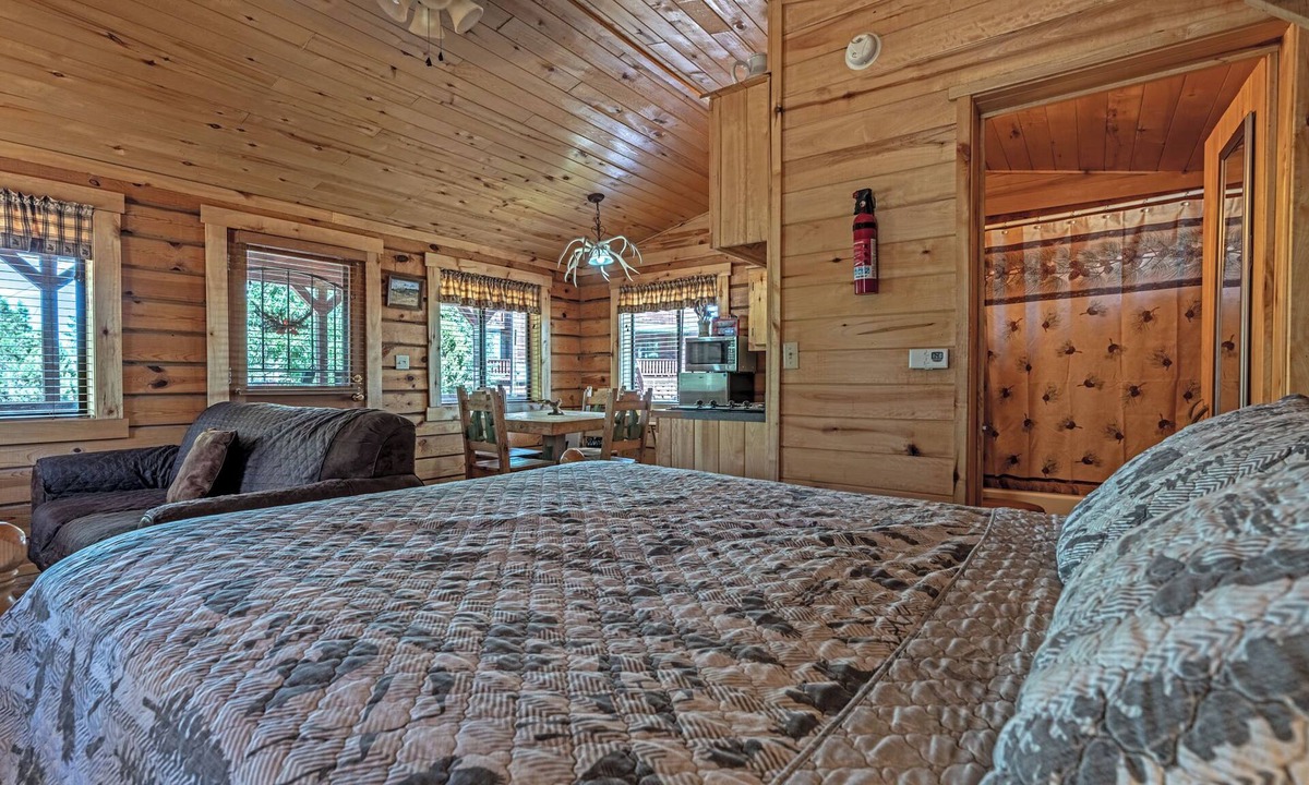 Heber Cabin | Big Pines Juniper Cabin