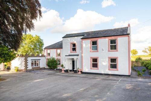 Mealsgate House | Big Pink House