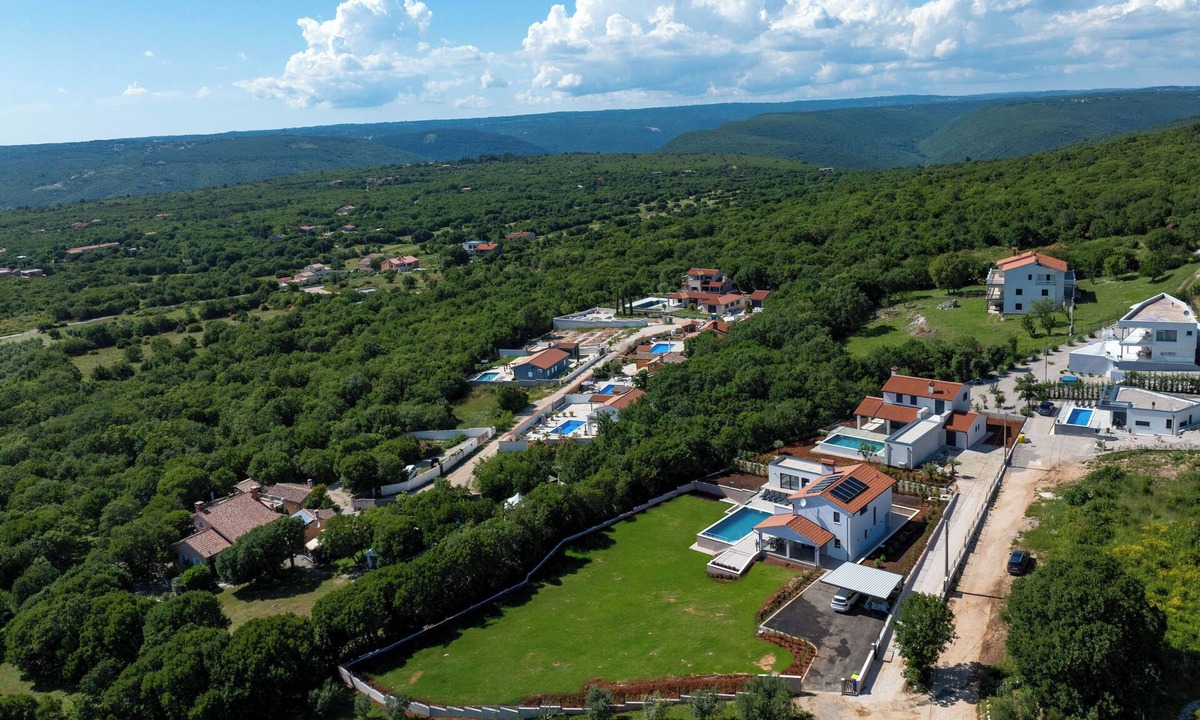 Brgod Villa | Big pool with counter current swimming system, family and pat friendly.