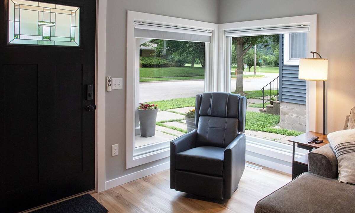 Winona Cottage | Big River Escape Parkside Bungalow