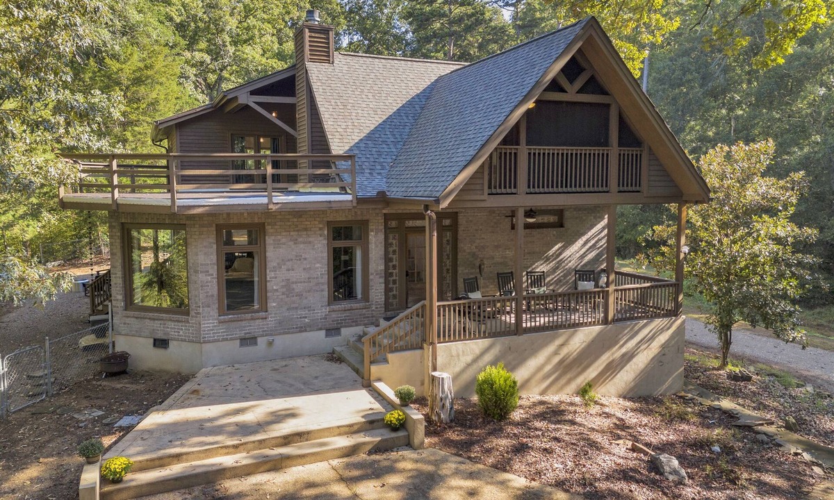 Stanly County House | Big Sam's Riverside Retreat