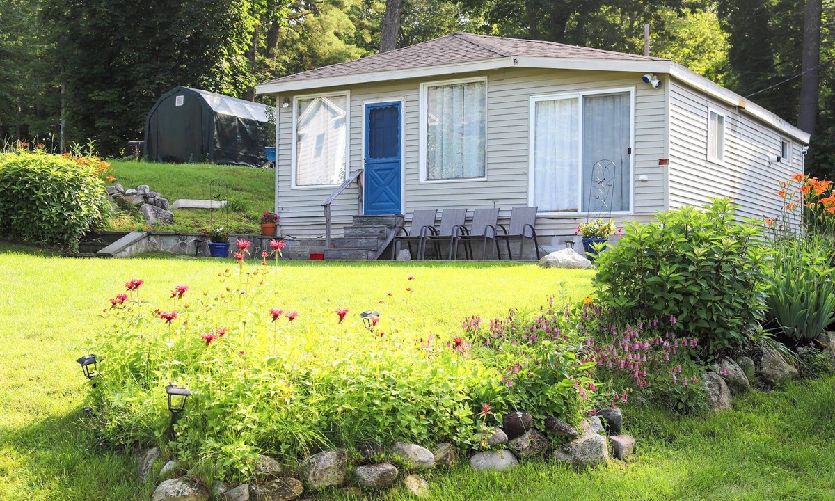 Windham Cottage | Big Sebago Sandy Beach Sunsets