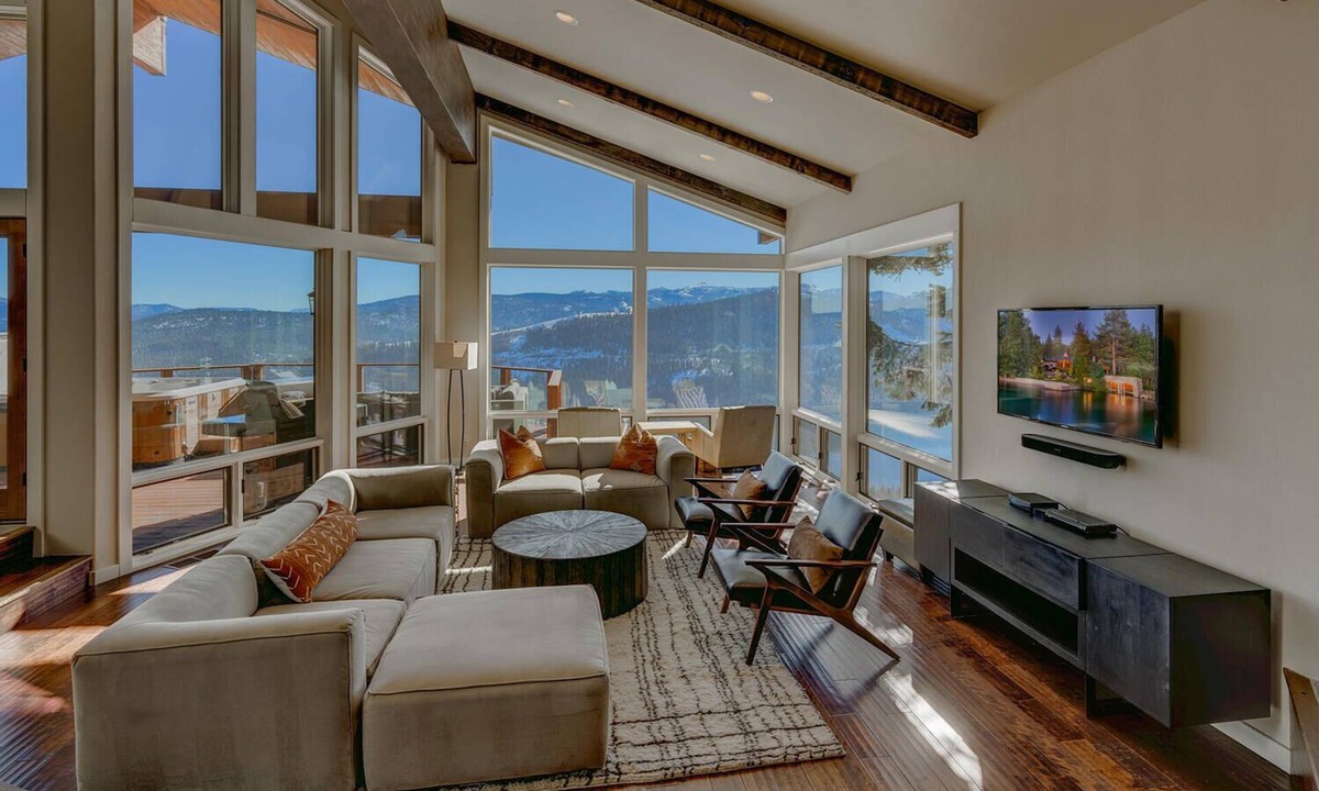 Truckee House | Big Sky - Lakeview - TLUXP