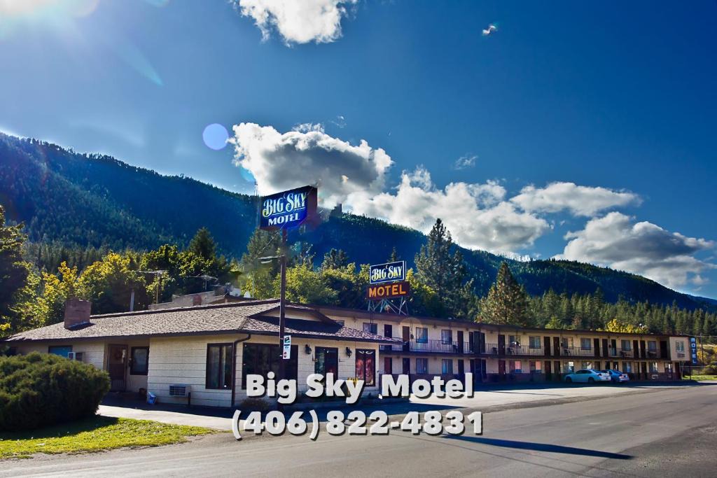 Superior Hotel | Big Sky Motel