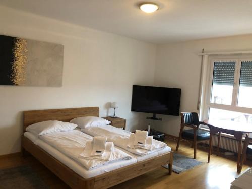 District 8 Apartment | Big studio city center - Marble 5