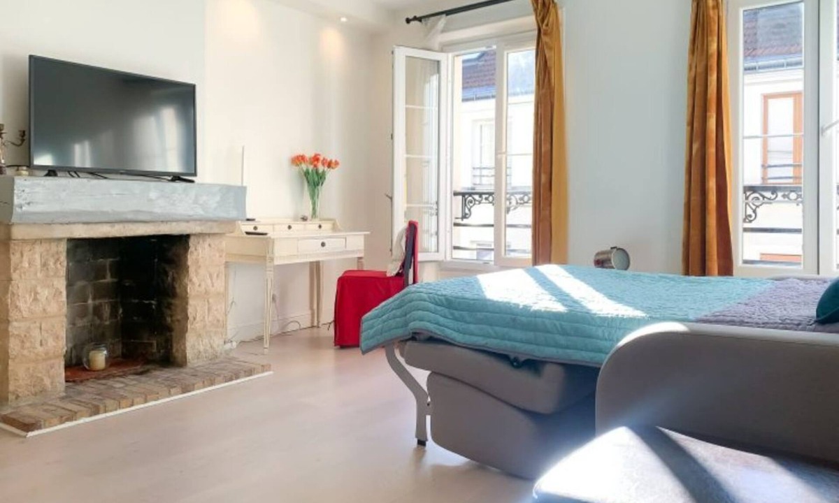 Jardin des plantes Apartment | Big studio in Latin Quarter-Mouffetard