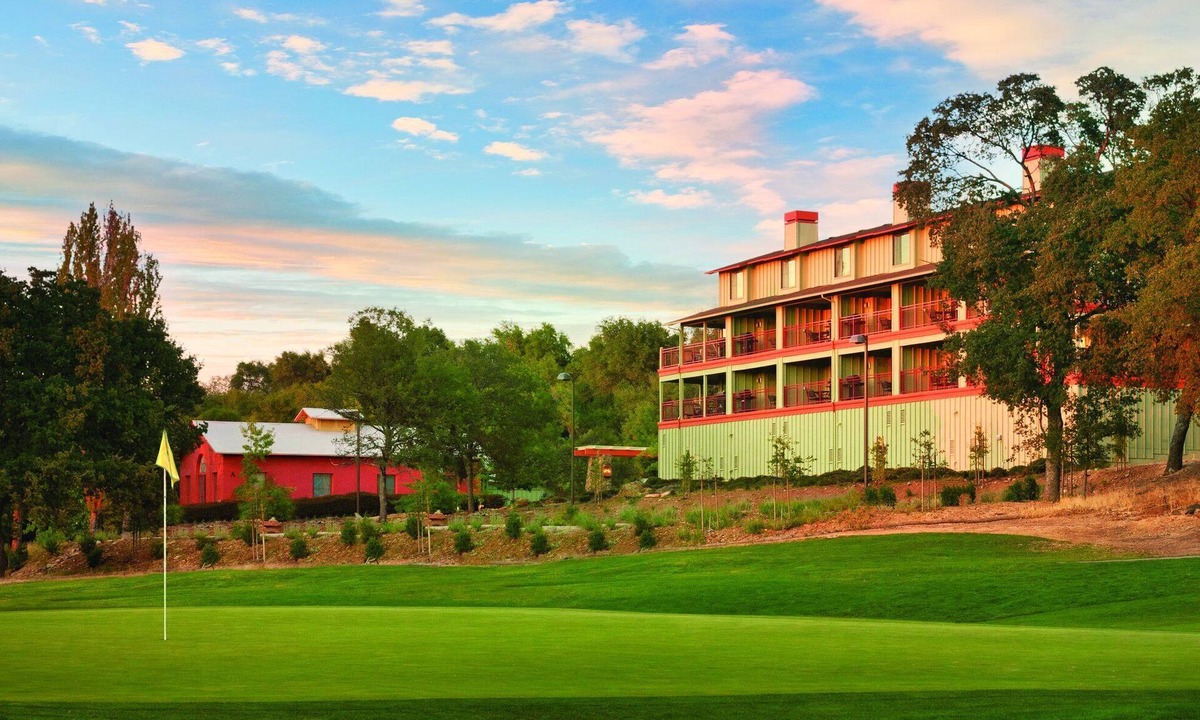 Angels Camp Resort | Big tree country in style!