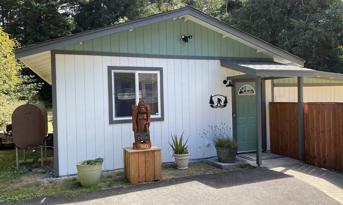 Crescent City House | Bigfoot Bungalow