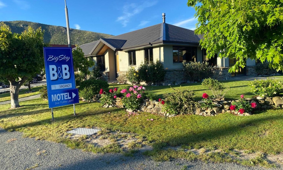 Omarama Bed & Breakfast | BigSky Bed and Breakfast